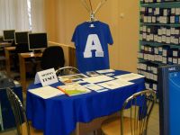 Fotoreportaż na rozpoczęcie akcji Niebieskie Zabrze z filii nr 12 książka mówiona MBP Zabrze